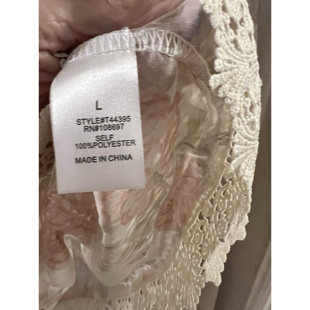 Alice Blue White Pink Floral Sheer Button Front Lace Trim Top Sz L - Picture 6 of 8